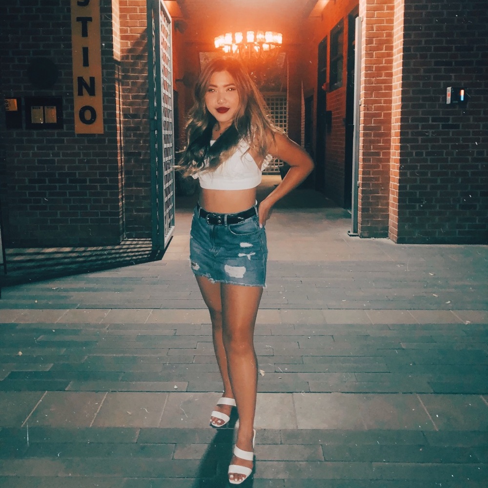 Meet your Posher, Denise